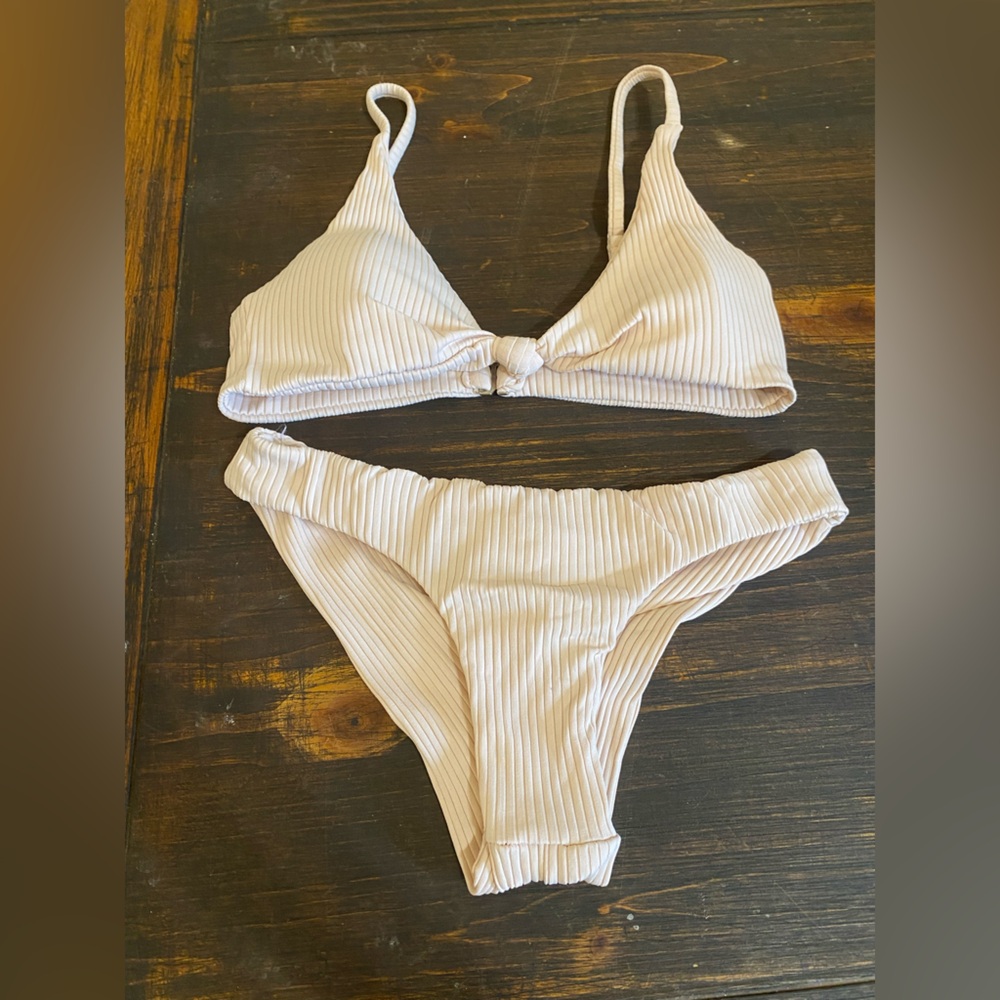 Ama bikini